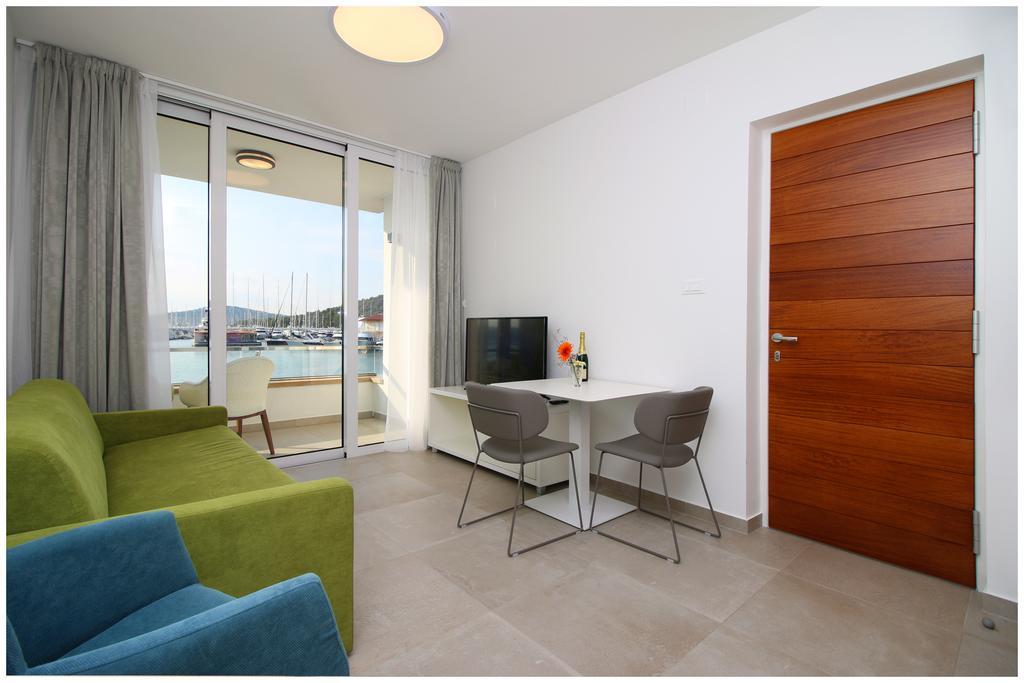 Apartments Ksenia Рогозница Екстериор снимка